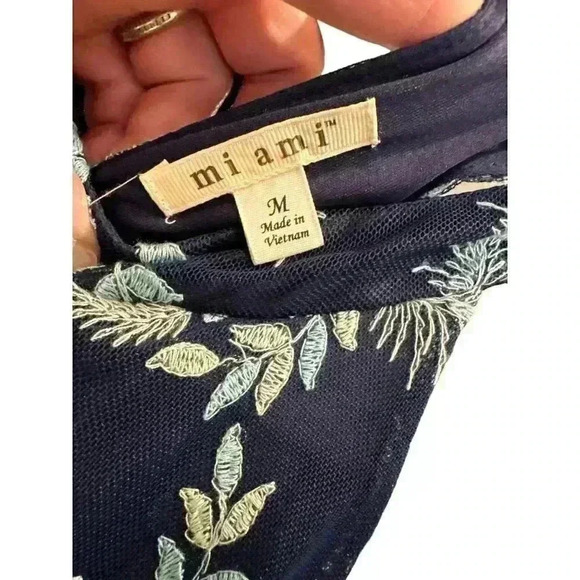 - Miami Navy Blue Embroidered Halter Midi Floral Dress Size M, Pre-Owned EUC - Picture 8 of 9